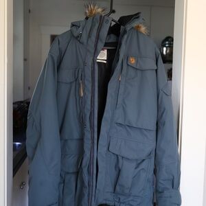 Fjallraven Yupik Nuuk Parka size Small
